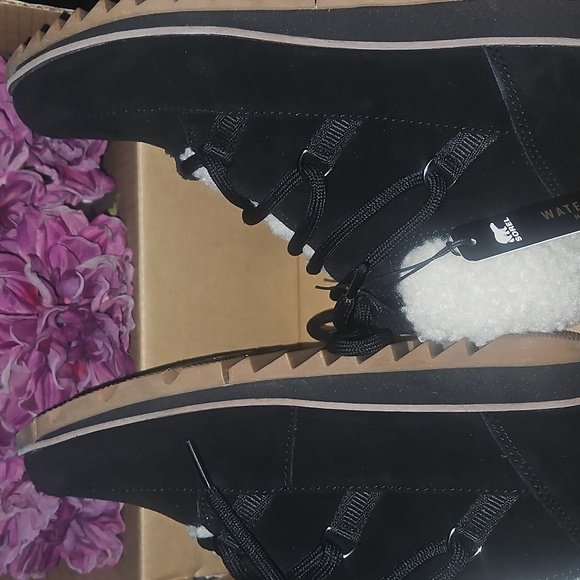 Sorel Harlow Lace Cozy Black Boots NIB - Picture 6 of 16